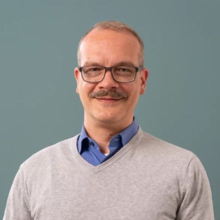 Portrait von Dennis Döschner